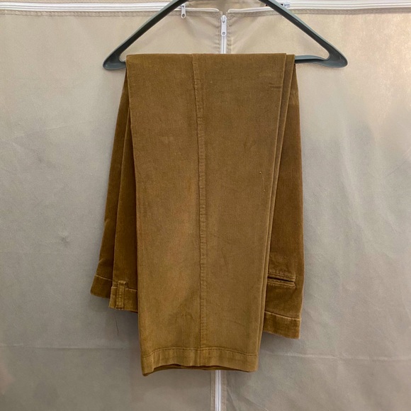 roundtree and yorke corduroy pants